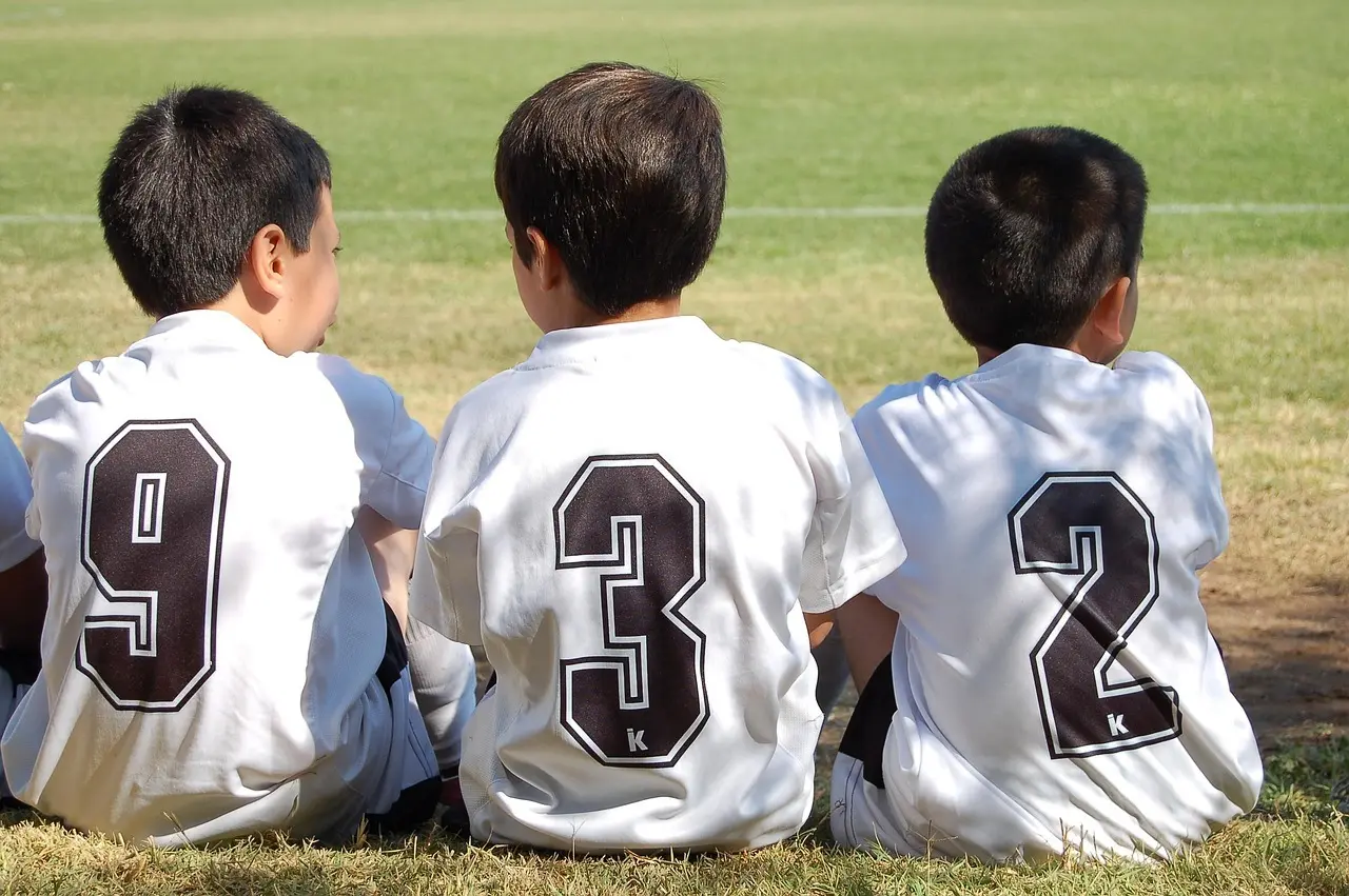 J3 League 2025 – runde 14: Sene udligninger, selvmål og en sikker hjemmesejr i Osaka