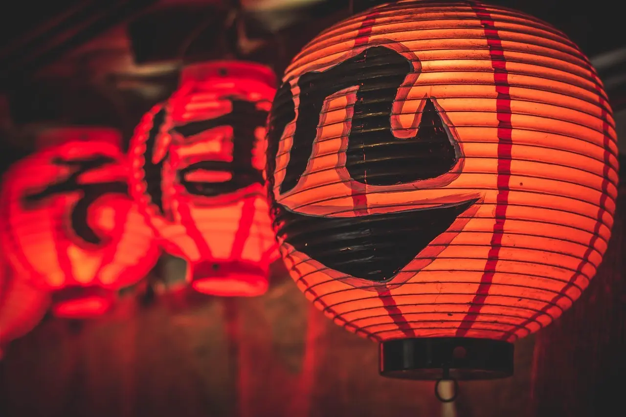 Hvordan er vejret i Kyoto i juni måned?